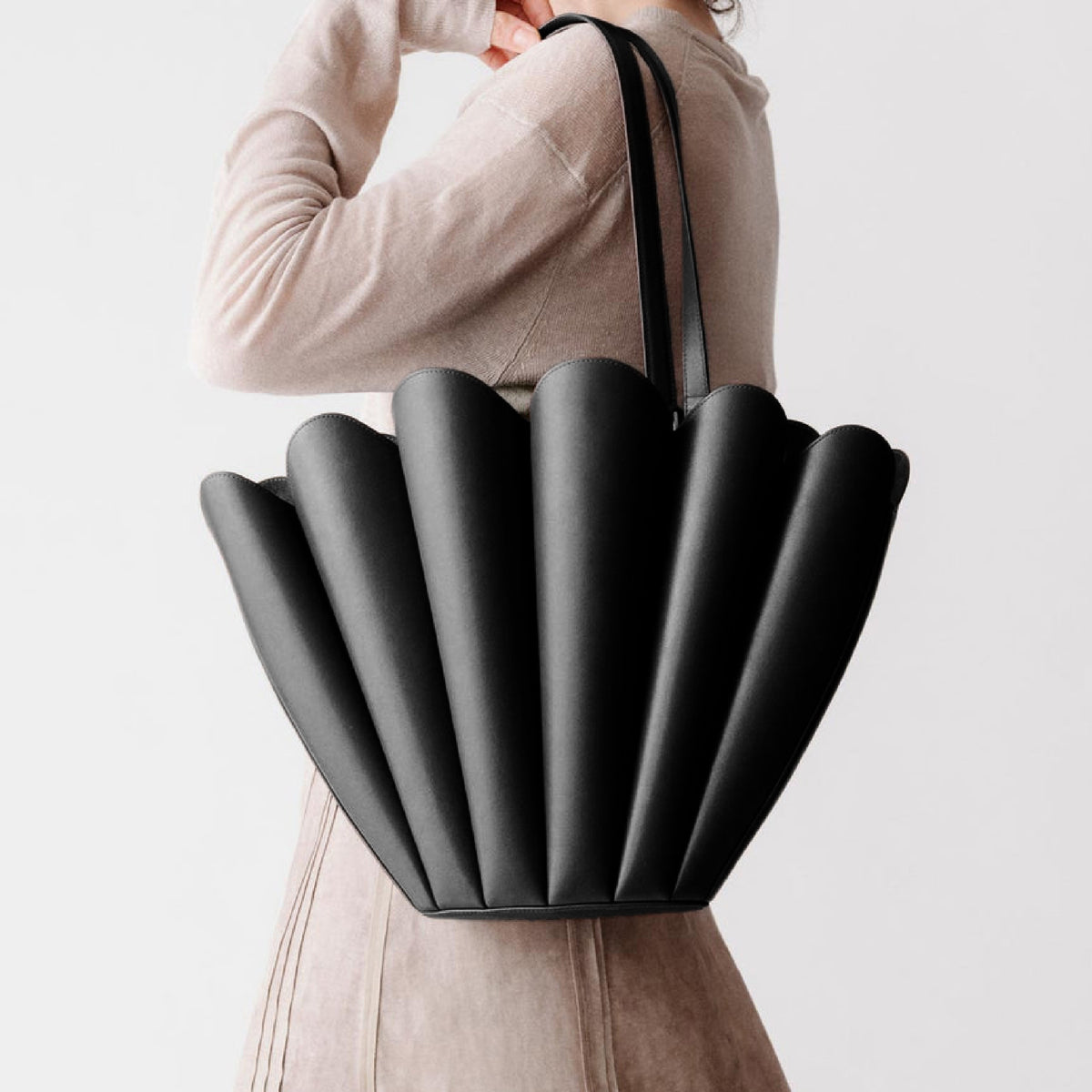 Sea Shell - Black